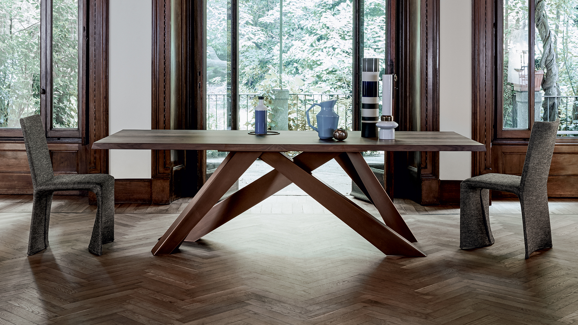 galleryImage